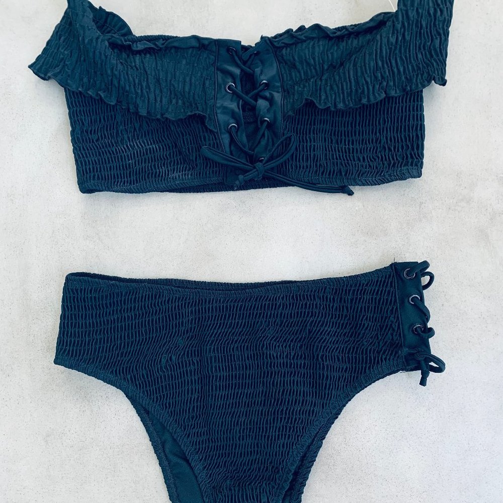 Black bikini
